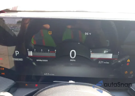 2025 Nissan Kicks Sr Intelligent Awd z USA, uszkodzony, nr VIN 3N8AP6DD6SL383016